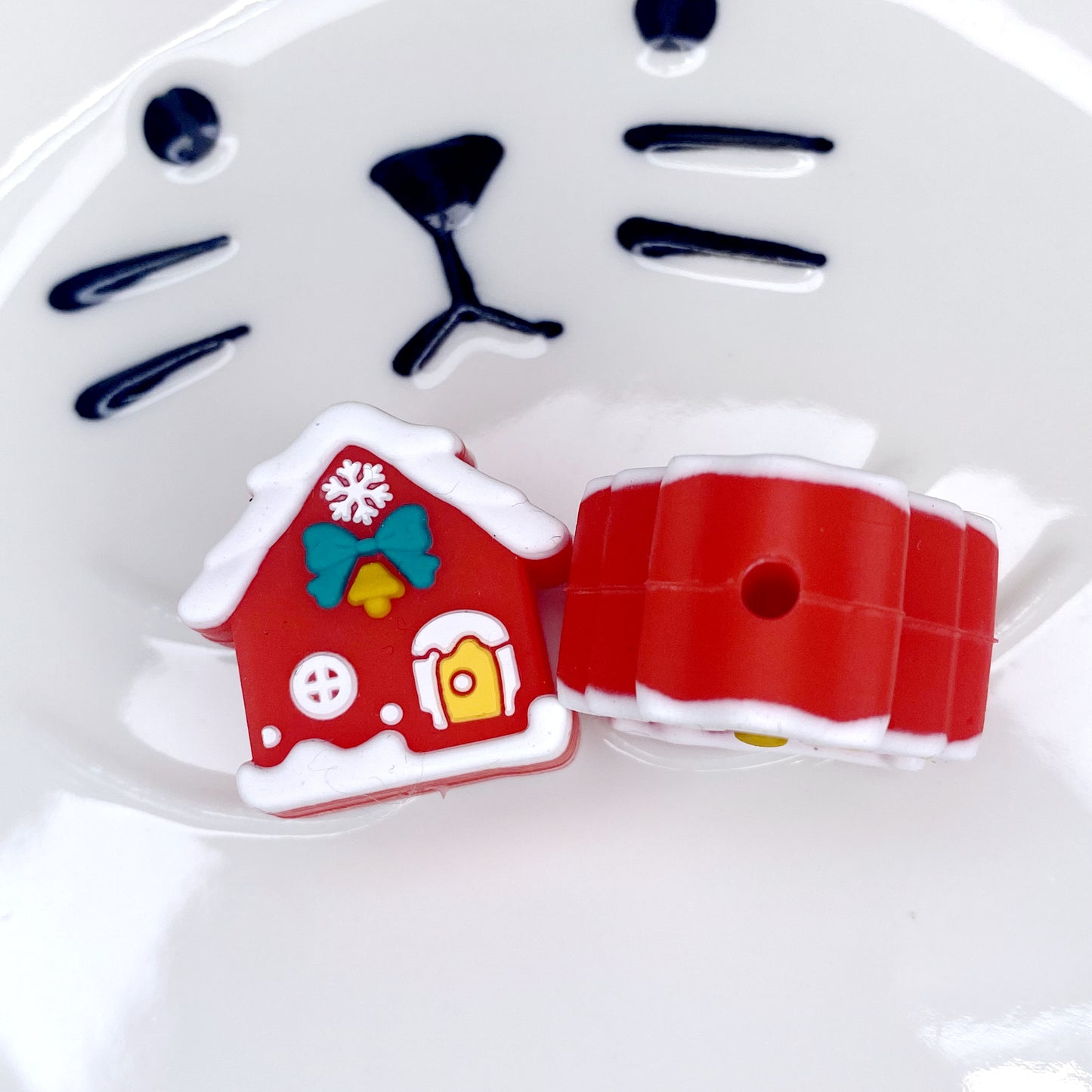 focal 3D christmas house